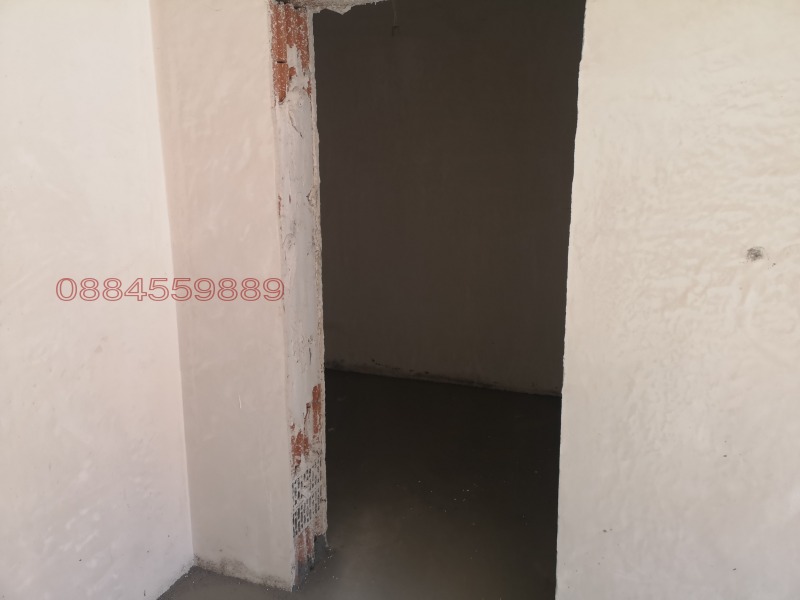 Дава под наем ГАРАЖ, ПАРКОМЯСТО, гр. Пловдив, Южен, снимка 4 - Гаражи и паркоместа - 53065396