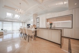 МЕЗОНЕТ, 220 m2