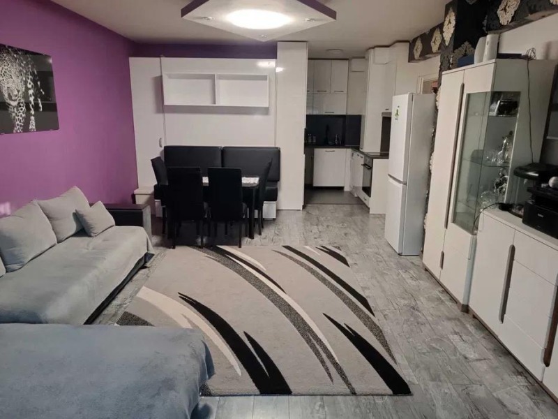 Издаје се  1 спаваћа соба Софија , Лагера , 65 м2 | 74518352