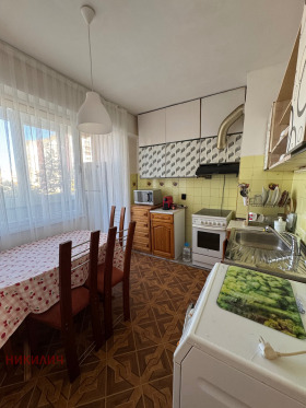 ���� ��� ���� 3-����� | Imot.bg � ����� ������ 8