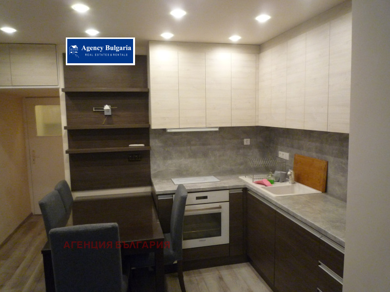 Дава под Наем 3-СТАЕН в град София, Люлин 10 - 90 кв.м / 790 € » 1 545.11 лв., АГЕНЦИЯ БЪЛГАРИЯ