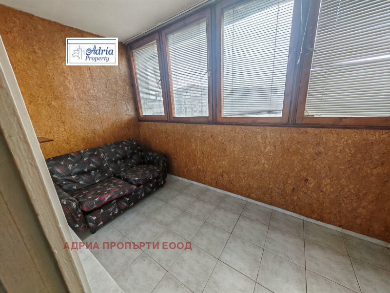 Дава под наем 2-СТАЕН, гр. София, Света Троица, снимка 4 - Апартаменти - 53419094