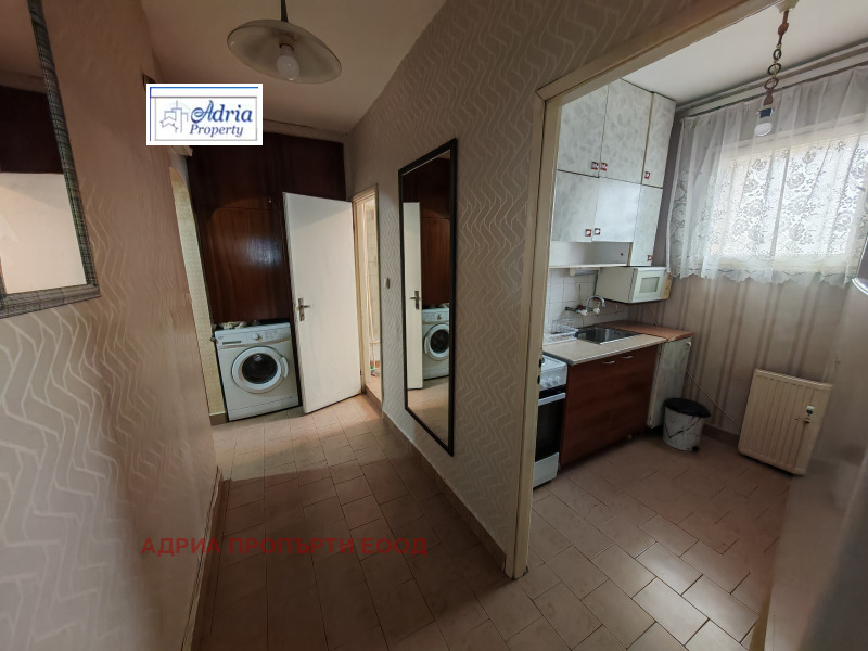 Дава под наем 2-СТАЕН, гр. София, Света Троица, снимка 8 - Апартаменти - 53419094