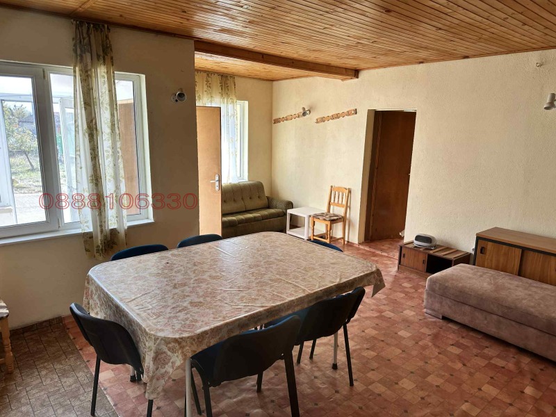 Дава под наем КЪЩА, гр. Пловдив, Западна дъга, снимка 3 - Къщи - 53297791