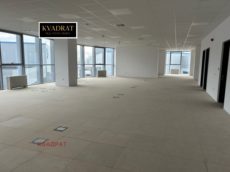 Дава под Наем ОФИС в град София, 7-ми 11-ти километър - 1450 кв.м / 18 850 € » 36 867.40 лв., КВАДРАТ