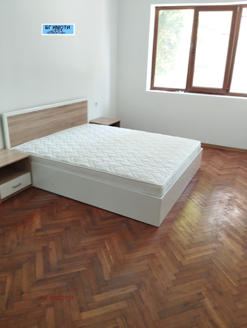 A louer  1 chambre Vratsa , Tsentar , 78 m² | 12695935