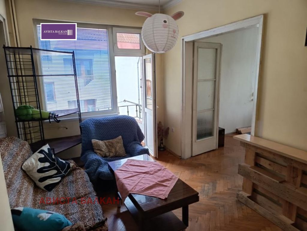 Дава под наем 3-СТАЕН, гр. София, Център