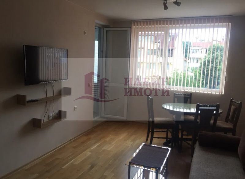 Do wynajęcia  1 sypialnia Ruse , Jalta , 70 mkw | 31636896 - obraz [2]