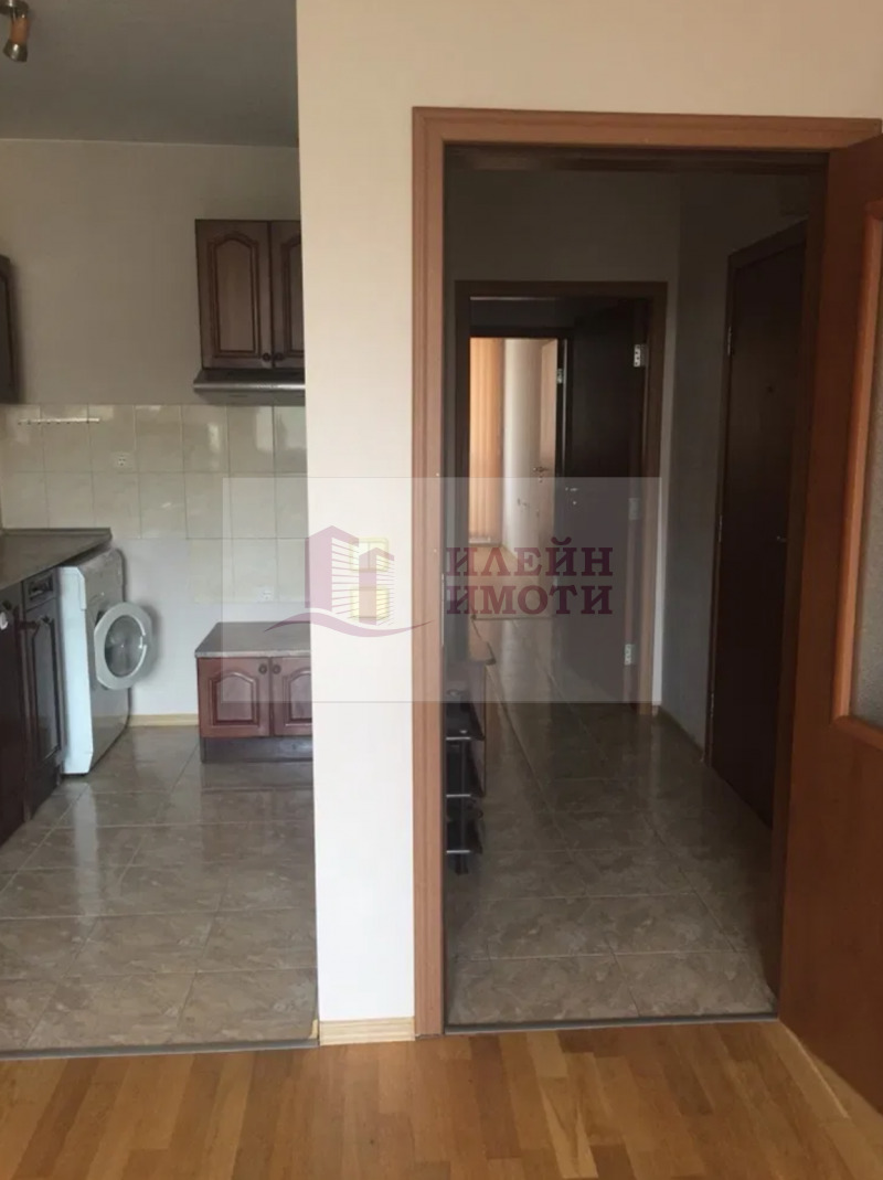 Do wynajęcia  1 sypialnia Ruse , Jalta , 70 mkw | 31636896 - obraz [3]