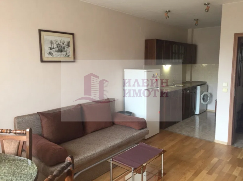 Do wynajęcia  1 sypialnia Ruse , Jalta , 70 mkw | 31636896