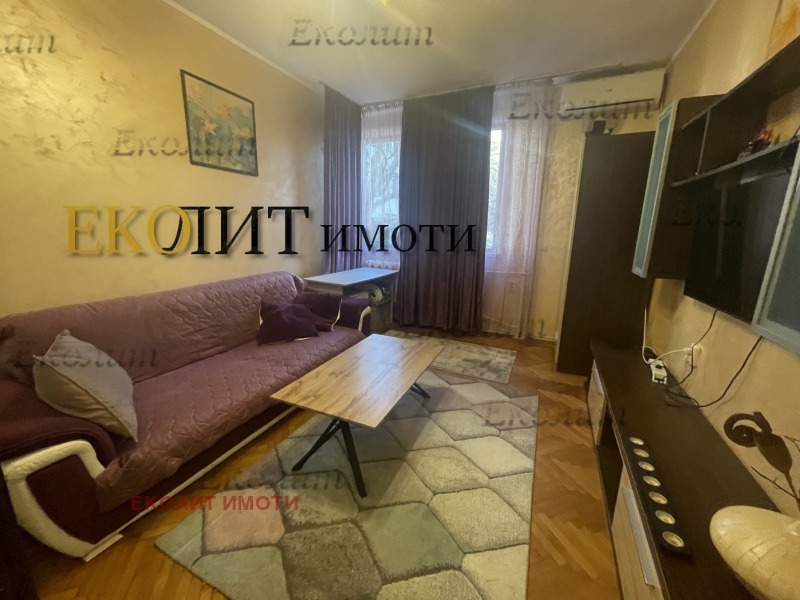 Дава под наем 2-СТАЕН, гр. София, Света Троица