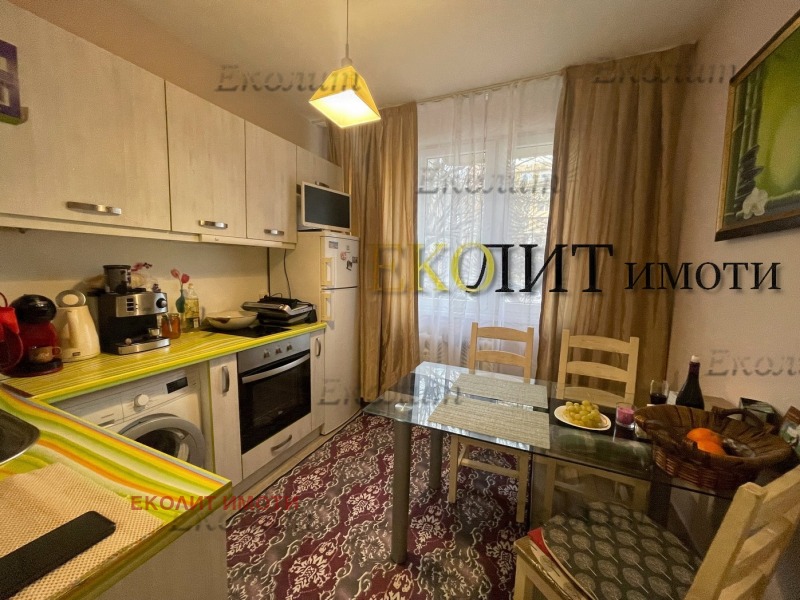 Дава под наем 2-СТАЕН, гр. София, Света Троица, снимка 2 - Апартаменти - 52827182