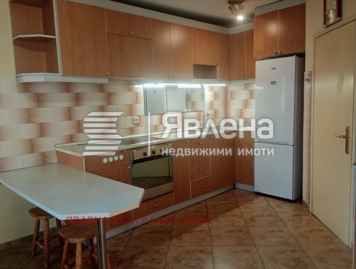 Дава под наем МНОГОСТАЕН, гр. София, Оборище, снимка 5 - Апартаменти - 54115445