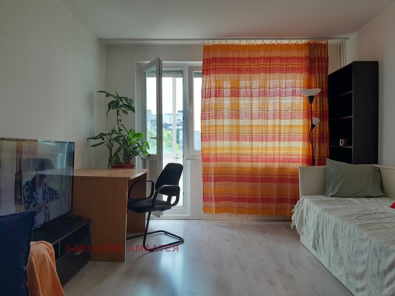 Kiadó  Stúdió Sofia , Ljulin 9 , 42 négyzetméter | 97034757 - kép [6]