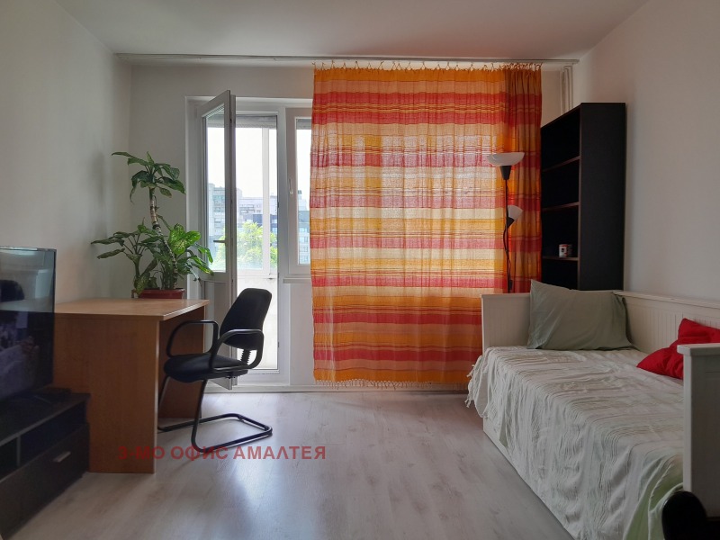 Kiadó  Stúdió Sofia , Ljulin 9 , 42 négyzetméter | 97034757