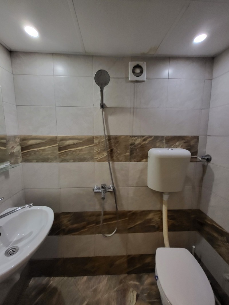 Дава под наем 2-СТАЕН, гр. Русе, Цветница, снимка 5 - Апартаменти - 52647283