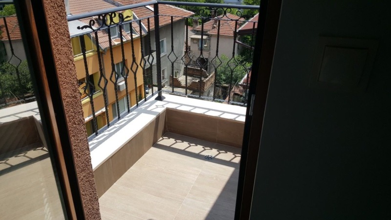 Дава под наем 3-СТАЕН, гр. Пловдив, Кючук Париж, снимка 15 - Апартаменти - 52823960