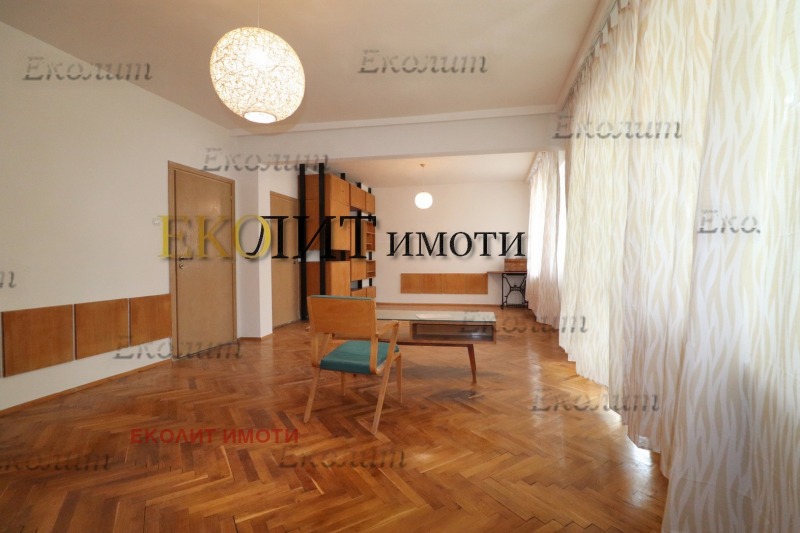 Para alugar  Escritório Sofia , Geo Milev , 120 m² | 72459160