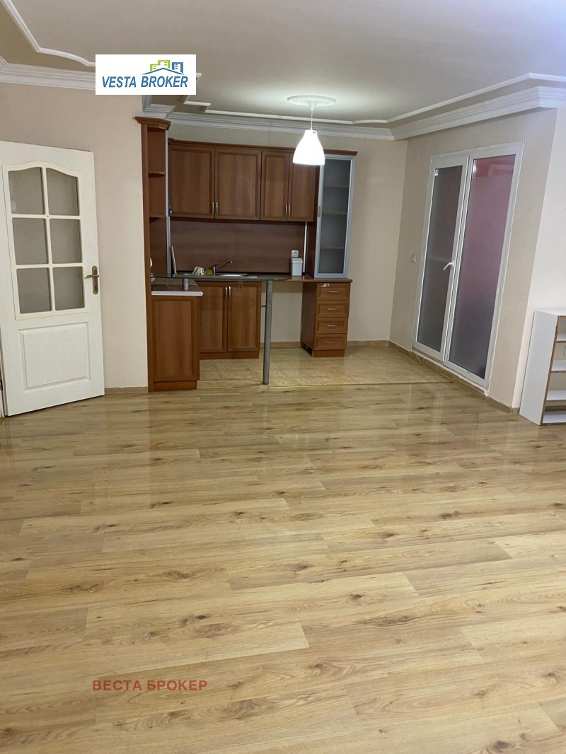 Дава под наем 3-СТАЕН, гр. Кърджали, Център, снимка 3 - Апартаменти - 53273094