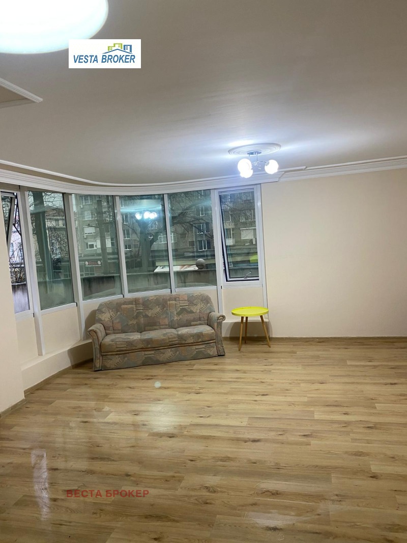 Дава под наем 3-СТАЕН, гр. Кърджали, Център, снимка 4 - Апартаменти - 53273094