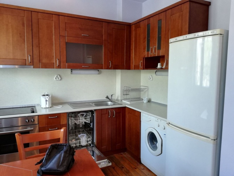 De inchiriat  1 dormitor Plovdiv , Țentâr , 65 mp | 65244972 - imagine [4]