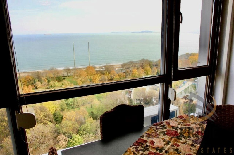 Дава под наем 3-СТАЕН, гр. Бургас, Лазур