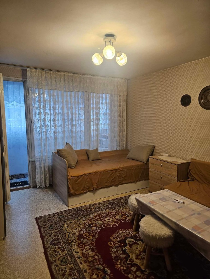 Дава под наем 1-СТАЕН, гр. София, Сухата река