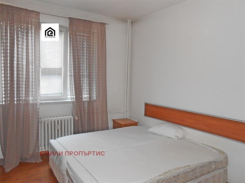 Til leie  3 soverom Sofia , Tsentar , 90 kvm | 12105461 - bilde [2]