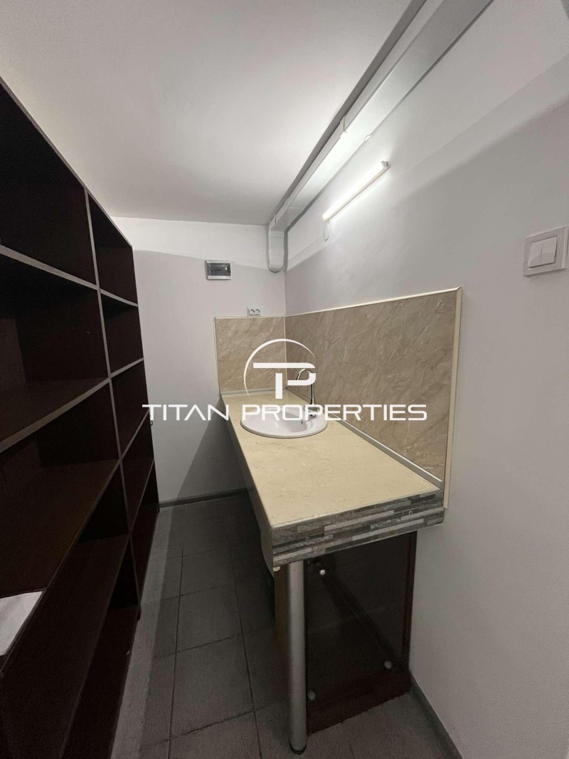 Издаје се  Схоп Варна , Левски 1 , 35 м2 | 57841614 - слика [4]