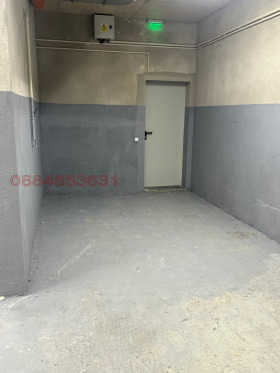 ГАРАЖ, ПАРКОМЯСТО, 10 m2
