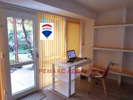 For Rent  Office Plovdiv , Tsentar , 20 sq.m | 68468748