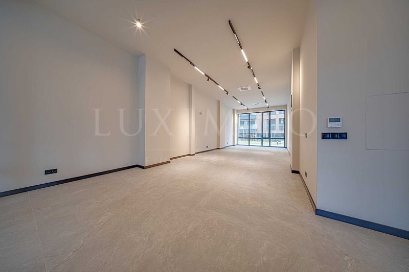 Дава под наем МАГАЗИН, гр. София, Малинова долина, снимка 2 - Магазини - 53173149