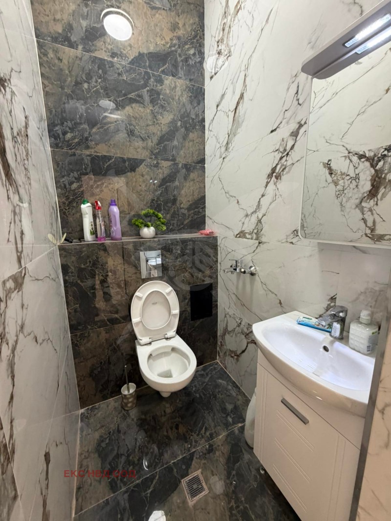 Дава под наем МАГАЗИН, гр. Пловдив, Коматевски възел, снимка 3 - Магазини - 53283906