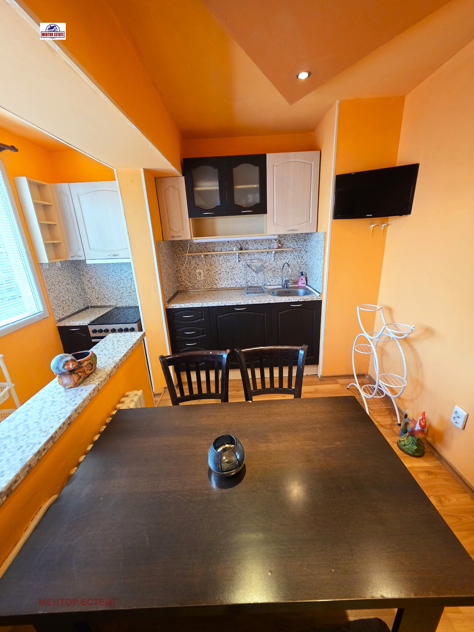 Дава под наем 2-СТАЕН, гр. Перник, Изток