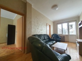 2 dormitoare Țentâr, Sofia 2