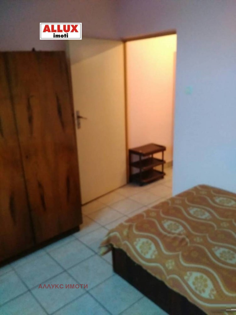 Дава под наем АТЕЛИЕ, ТАВАН, гр. Русе, Родина 2, снимка 9 - Апартаменти - 53430203