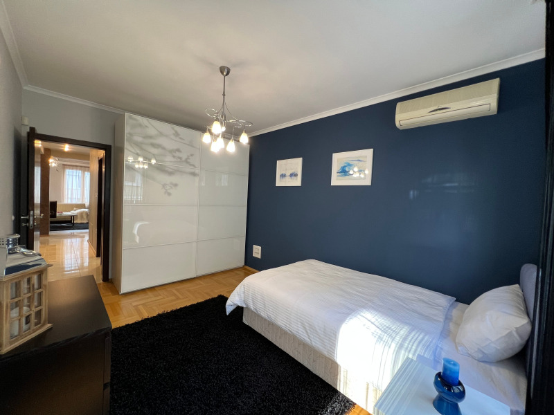Дава под наем  3-стаен град София , Център , 120 кв.м | 95164924 - изображение [9]