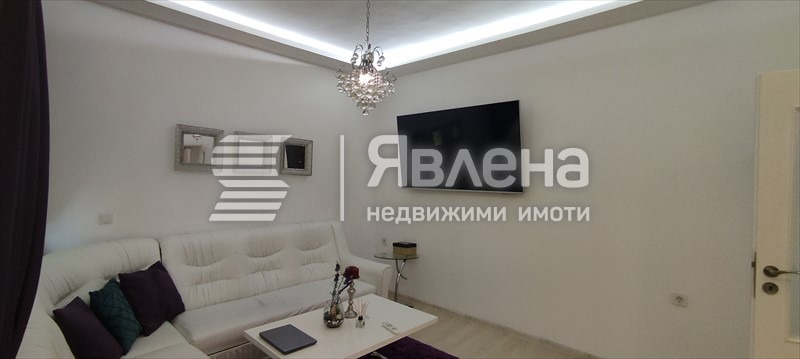 Дава под наем 3-СТАЕН, гр. София, Център, снимка 3 - Апартаменти - 54034906