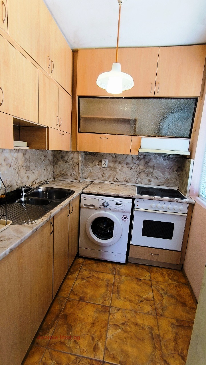 Дава под наем 4-СТАЕН, гр. Русе, Център, снимка 3 - Апартаменти - 53301355