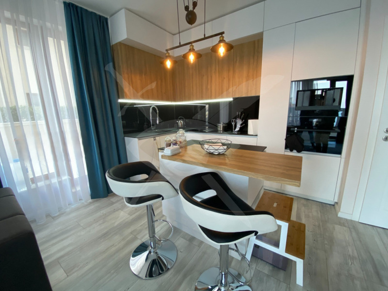 Дава под Наем 2-СТАЕН в град Варна, м-т Ален мак - 118 кв.м / 900 € » 1 760.25 лв., ЕКС НВД ООД