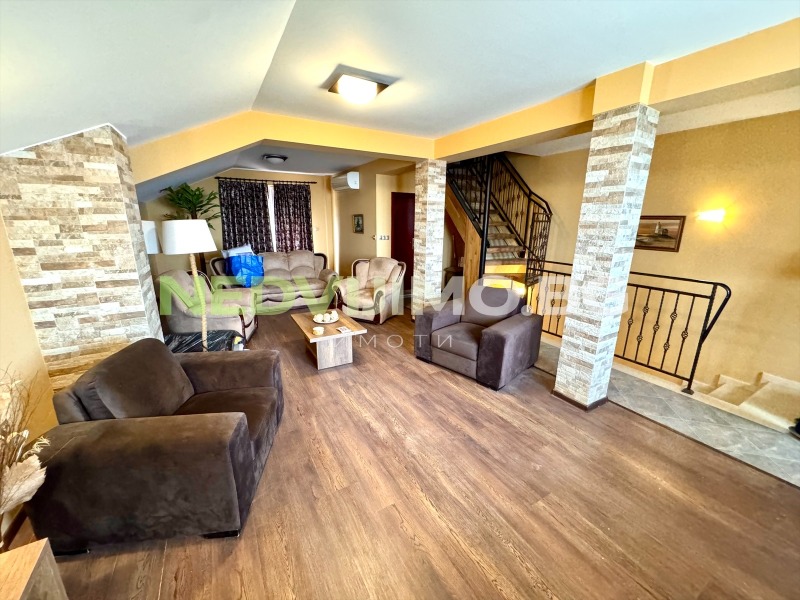 Дава под Наем КЪЩА в град Варна, Виница - 300 кв.м / 1 999 € » 3 909.70 лв., НЕДВИЖИМО.БГ