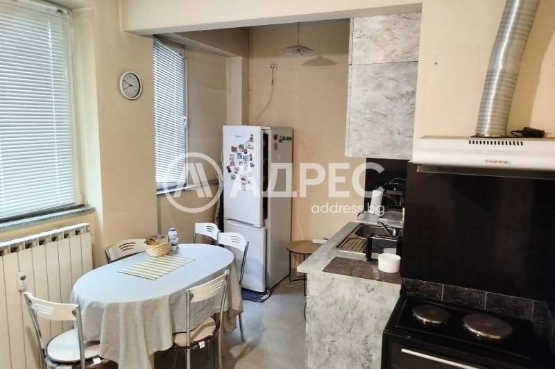Zu vermieten  2 Schlafzimmer Sofia , Zapaden park , 58 qm | 79100046