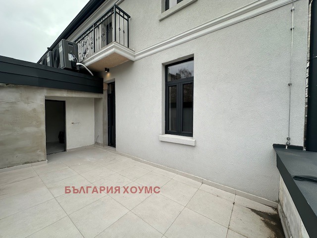 Дава под наем 3-СТАЕН, гр. София, Център, снимка 13 - Апартаменти - 54068709