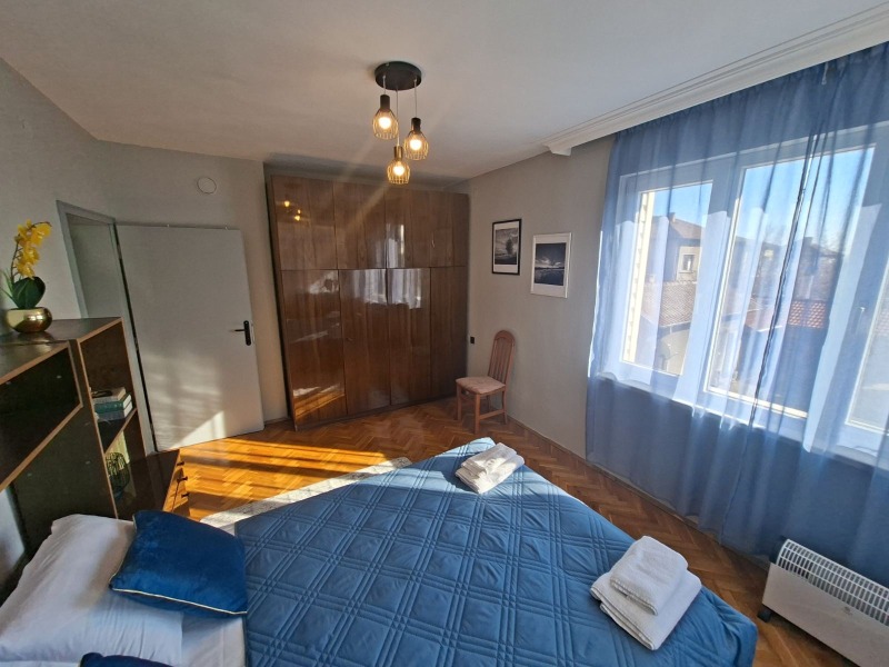 Дава под наем КЪЩА, гр. Костинброд, област София област, снимка 4 - Къщи - 53152973