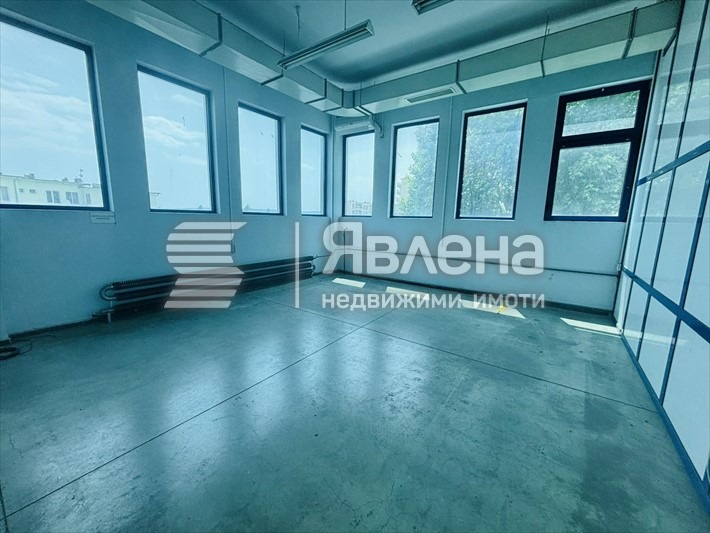 Zu vermieten  Lagerung Warna , Sewerna promischlena zona , 600 qm | 21863001 - Bild [3]