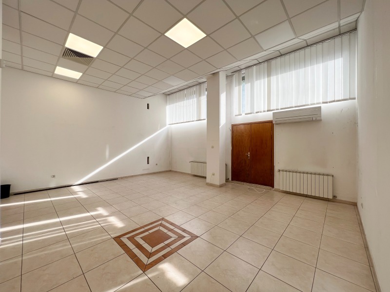 В оренду  Магазин София , Гоце Делчев , 217 кв.м | 61229107 - зображення [5]