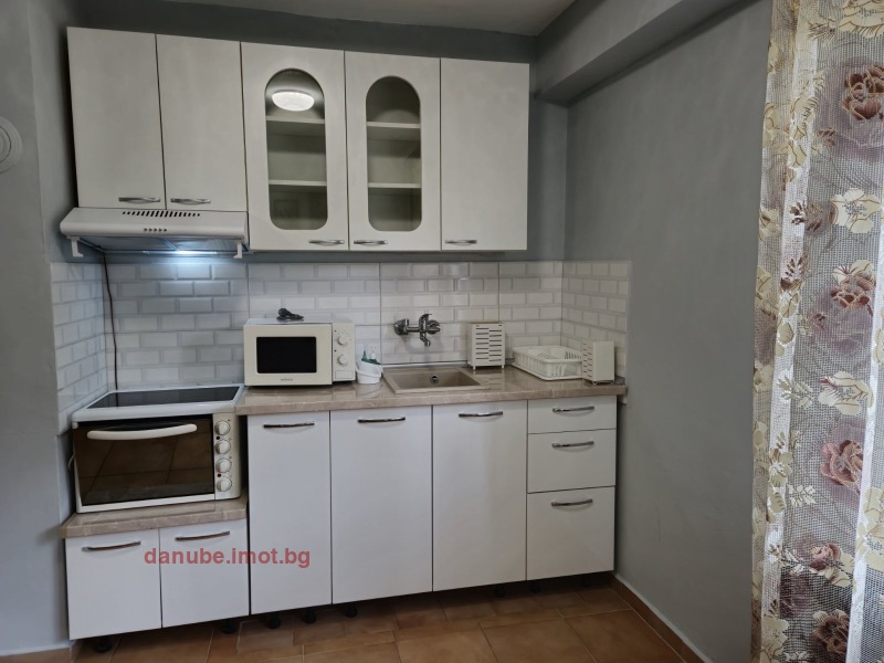 För uthyrning  1 sovrum Ruse , Vazrajdane , 78 kvm | 77029238