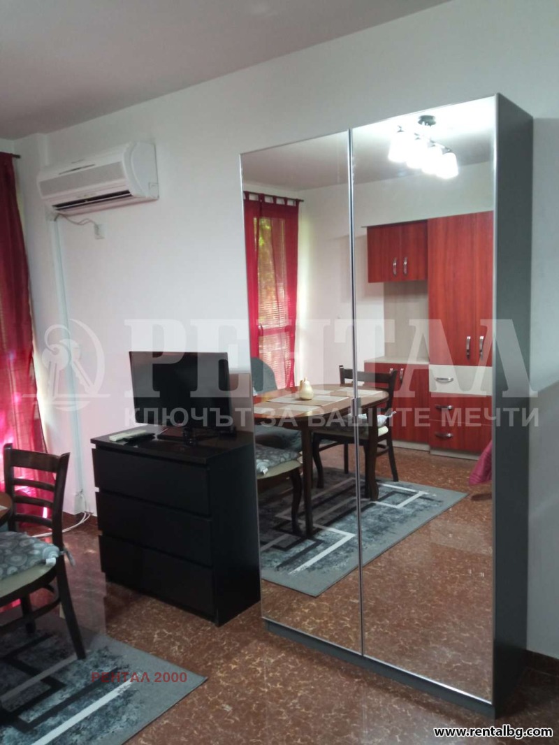 Para alugar  Sótão Plovdiv , Karchiiaka , 40 m² | 41684056 - imagem [3]