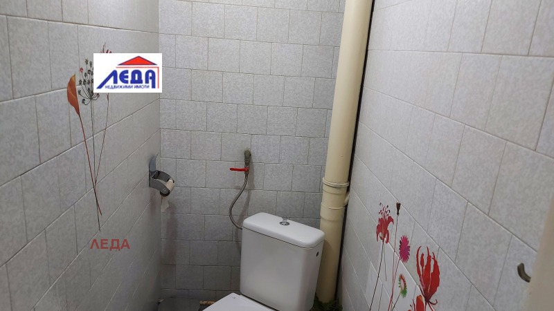 Дава под наем КЪЩА, гр. Плевен, Идеален център, снимка 11 - Къщи - 53327941