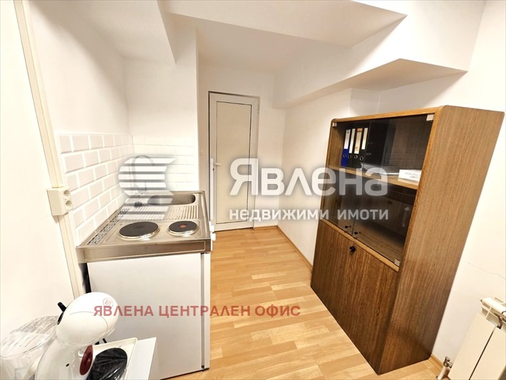 Дава под наем СКЛАД, гр. София, Център, снимка 3 - Складове - 56264221